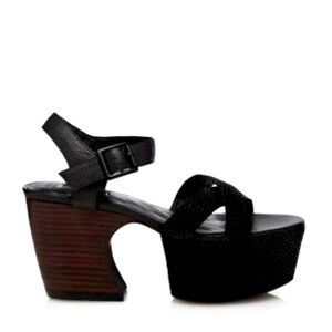 Matiko Monacco Black Platform Sandals 8.5